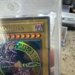 Yugioh! Dark Magician SDY-006 Ultra Rare VINTAGE NM - Image 3