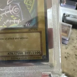 Yugioh! Dark Magician SDY-006 Ultra Rare VINTAGE NM - Image 4