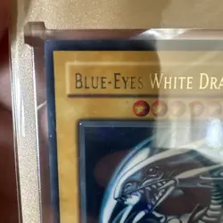 Blue Eyes White Dragon - SDK-001 Ungraded near mint Condition Yugioh - Image 4