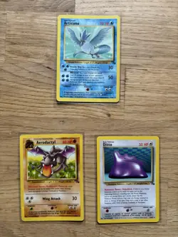 Pokemon WOTC Fossil Set Near Complete Non-Holo Card Bundle - Image 2