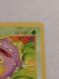 1st Edition Shadowless Koffing 51/102 Base Set Rare Vintage Pokemon Card - Image 4