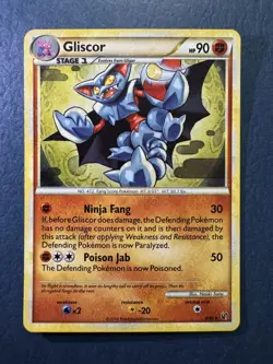 Pokemon TCG Gliscor 4/90 Undaunted Holo - Image 1