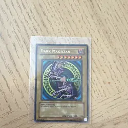 Konami Yu-Gi-Oh! Dark Magician SDY-006 Yugi Ultra Rare Unlimited - Image 1