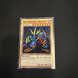 Yu-Gi-Oh! TCG Tri-Horned Dragon Legendary Collection 3: Yugi's World LCYW-EN157 - Image 1