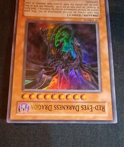 Yu-Gi-Oh - Red Eyes Darkness Dragon - SD1-EN001 - 1st Edition - Ultra Rare - NM - Image 2