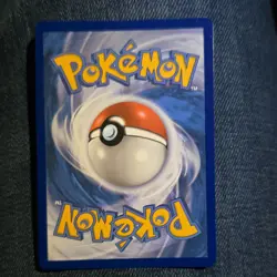 The Pokemon Company Celebi Swsh04: Vivid Voltage Amazing Rare Holo 009/185 70 HP - Image 2