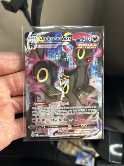 Umbreon VMAX - TG23/TG30 - Ultra Rare Brilliant Stars - Pokemon Card - LP - Image 1