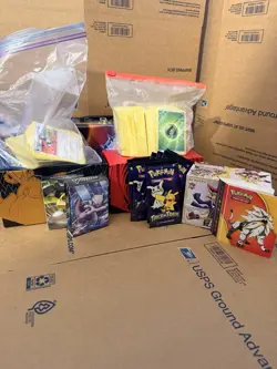 MASSIVE POKEMON AND YUGIOH COLLECTION *READ DESCRIPTION FOR INFO* POKEMON LOT - Image 3