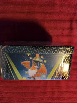 2021 Pokemon Booster Tin Shining Fates 6 Booster Packs - Image 3