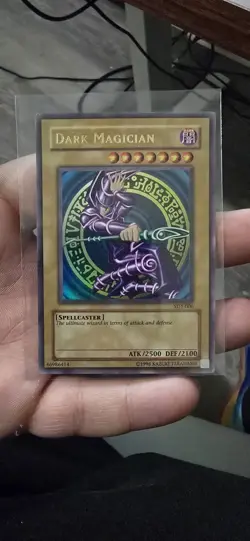 Konami Dark Magician SDY-006 Starter Deck: Yugi Unlimited Ultra Rare Spellcaster - Image 1