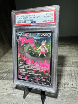 2022 Pokemon SWSH Astral Radiance #TG20 FA Galarian Moltres V PSA 10 Gem Mint - Image 2