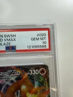 2020 Pokemon Charizard VMAX 020/189 Darkness Ablaze Full Art Trading Card Game - Image 3