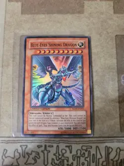 YUGIOH BLUE-EYES WHITE DRAGON MOV-EN001 SUPER LIMITED ED LP/MP - Image 2