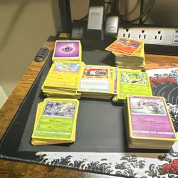 Pokemon TCG Mixed Card Lot -Modern Era- commons - Clean/NM - Image 3