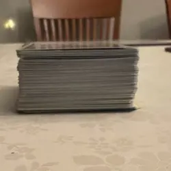 100 card unsorted Pokemon lot - Image 3