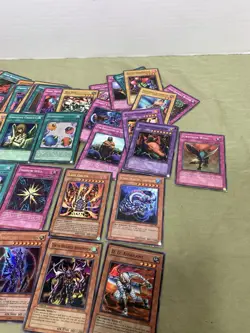 Yu-Gi-Oh vintage Card Lot, Red Eyes Black Dragon, Dark Magician, etc - Image 4
