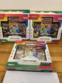 Pokemon TCG - First Partner Illustration Collection Box Series 1 - Sealed 3 Pack - Image 2