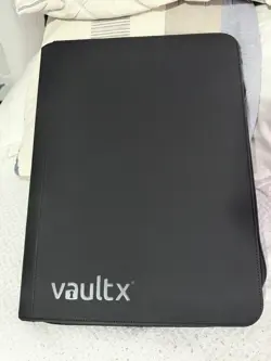 Vault X XXL 16-Pocket Side Loading Zip Binder Black for 1088 Cards - Image 1