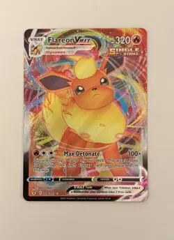 NM Flareon VMAX 018/203 Holo VMAX Rare Evolving Skies Pokemon 2021 - Image 1