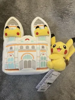 Pokemon x Natural History Museum Pikachu Jumbo Promo Card, Plush & booklet - Image 5