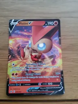 Pokemon - Victini V - 025/202 - Sword & Shield Base Set - Holo - Ultra Ra NM - Image 1
