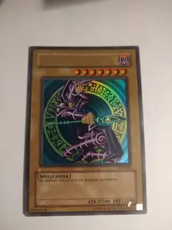 Dark Magician SDY-006 Yugioh Yu Holo Foil Ultra Rare LP - Image 1