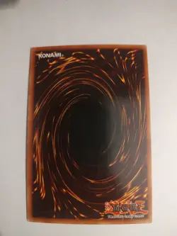 Dark Magician SDY-006 Yugioh Yu Holo Foil Ultra Rare LP - Image 2
