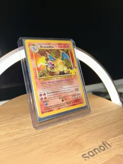Carte Pokemon Dracaufeu 4/102 - Celebrations 25 ans - FR - Image 1