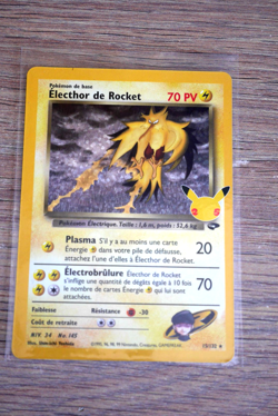 Carte Pokemon : Electhor de Rocket PV 70 - 15/132 - Celebrations 25 ans - Image 1