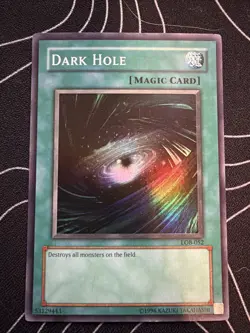 Yugioh - Dark Hole - LOB-052 Super Rare Legend of Blue-Eyes White Dragon LP - Image 1