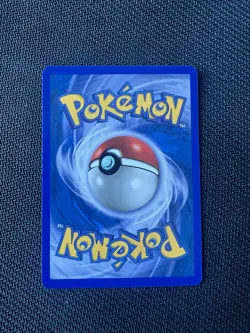 Azumarill | Holo Rare| Aquapolis H4/H32 Card Pokemon | Near Mint Condition - Image 2