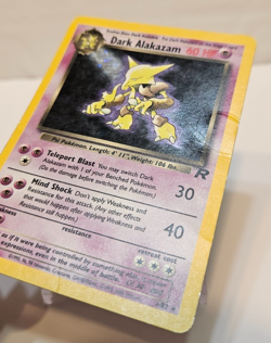 Dark Alakazam 1/82 Holo Rare Unlimited Team Rocket Pokemon 1747 - Image 2