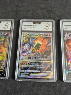 Carte Pokemon - Dracaufeu SWSH260/261/262 PCA 9.5 Promo Coffret Ultra Premium FR - Image 3