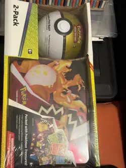 Pokemon Fall 2020 Collector's Chest Tin + Level Ball 2-Pack - Image 1