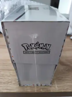 ETB Pokemon 151 Ecarlate et Violet EV3.5 FR NEUF + Protection Acrylique 🔥🇨🇵🔥 - Image 4