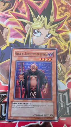 Carte Yu-Gi-Oh! Garde des Protecteurs du Tombeau DR1-FR009 Commune Francais LP-P - Image 1