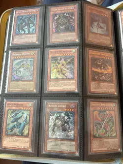 Yu-Gi-Oh! Vintage Binder Collection. With Heavy Hitters And 70+ Holos. - Image 4