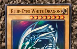 YuGiOh Blue-Eyes White Dragon LIMITED EDITION NM Near Mint Ultra Rare CT13-EN008 - Image 3