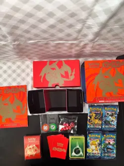 Pokemon XY Evolutions Charizard Empty ETB Elite Trainer for Display or storage - Image 1