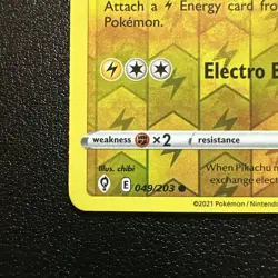 Pikachu 49/203 Evolving Skies Reverse Holo Common Pokemon Card Pokemon TCG LP - Image 5