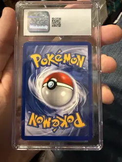 Ivysaur 30/102 Uncommon Base Set Unlimited CGC 8.5 - Image 2