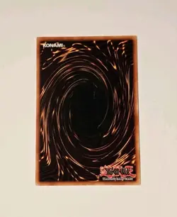 Yugioh Dark Hole LOB-052 Super Rare Legend of Blue-Eyes White Dragon LP - Image 2