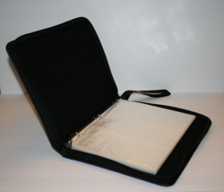 NEW Lightning Bolt 3-Ring Zipper Binder 9-Pocket Flexible Cover Holds 900 Cards - Image 3