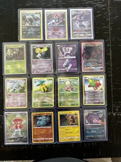 Pokemon TCG 15 Card Lot - Image 1