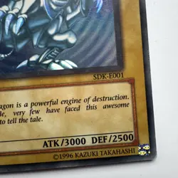 Blue-Eyes White Dragon SDK-E001 Ultra Rare Yu-Gi-Oh Card - Image 4