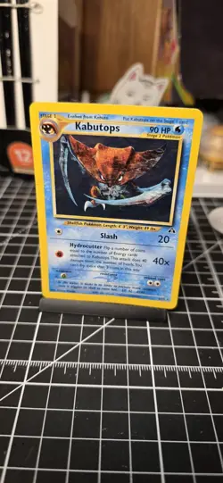 Pokemon TCG Kabutops Neo Discovery 6 Holo Unlimited Rare Mp - Image 1