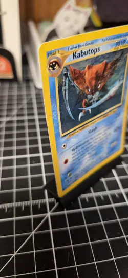 Pokemon TCG Kabutops Neo Discovery 6 Holo Unlimited Rare Mp - Image 3