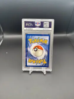 2017 POKEMON SUN & MOON SHINING LEGENDS #28 PIKACHU-HOLO PSA 10 - Image 2