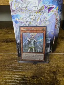 Maiden of White - SDWD-EN041 Quarter Century Secret Rare YUGIOH - Image 1
