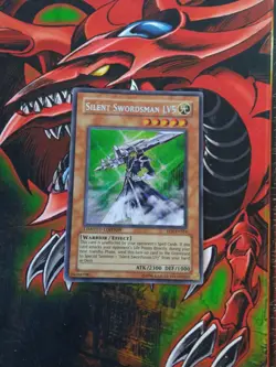Silent Swordsman LV5 - EEN-ENSE4 - Secret Rare - Limited Edition Yugioh HP - Image 2